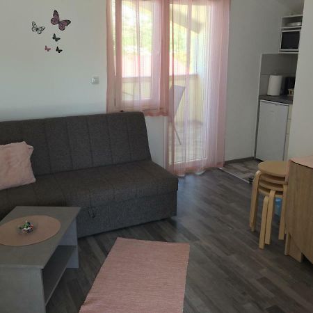 Apartmani Verica Карлобаг Екстериор снимка