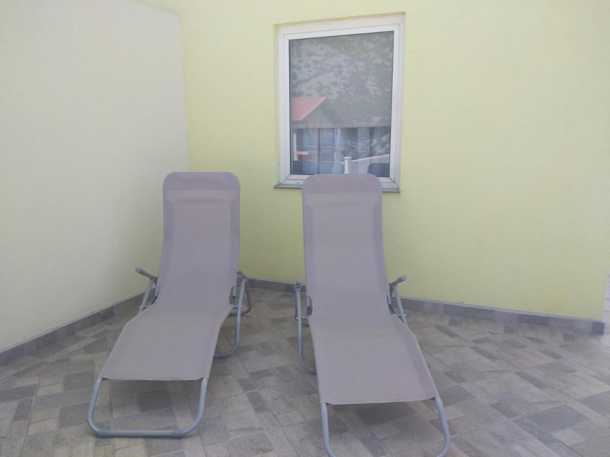 Apartmani Verica Карлобаг Екстериор снимка