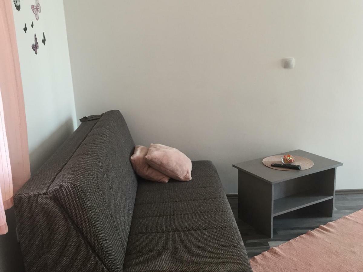 Apartmani Verica Карлобаг Екстериор снимка