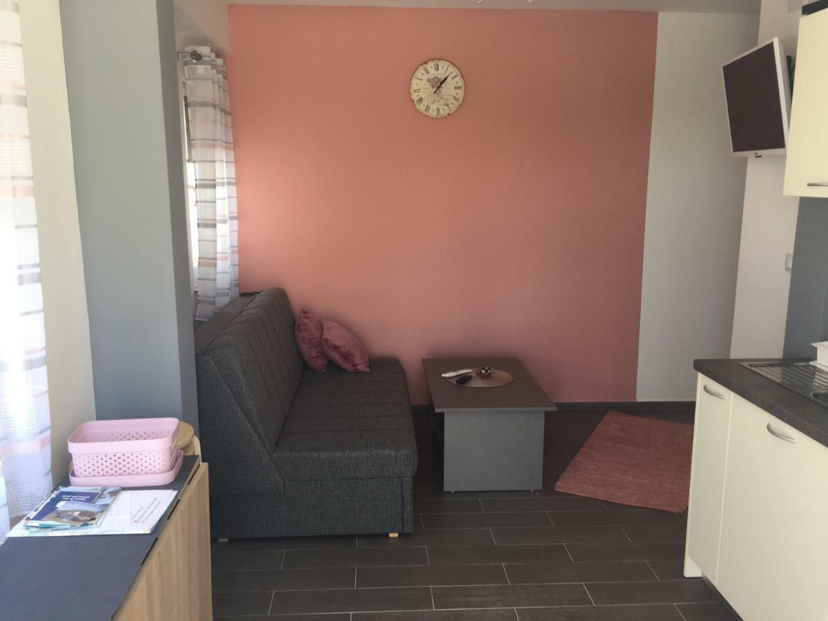 Apartmani Verica Карлобаг Екстериор снимка